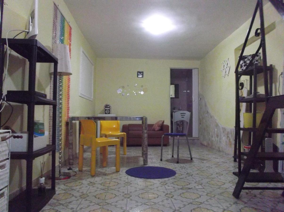 Monolocale Fronte Strada Napoli Centro Storico Villa Ngoại thất bức ảnh